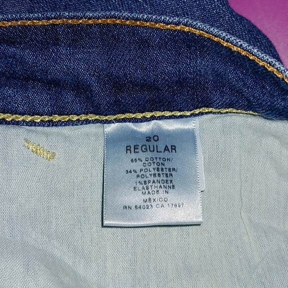 Flare jeans with partial sewn seam design on pant legs - Picture 6 of 7
